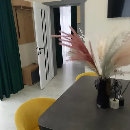 Trostjn House Διαμέρισμα *