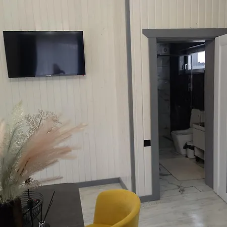 Trostjn House Διαμέρισμα *