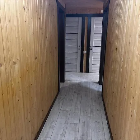 Διαμέρισμα Trostjn House *