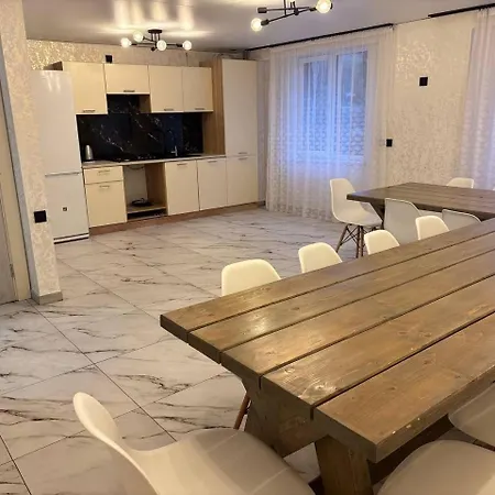 Διαμέρισμα Trostjn House Slavske