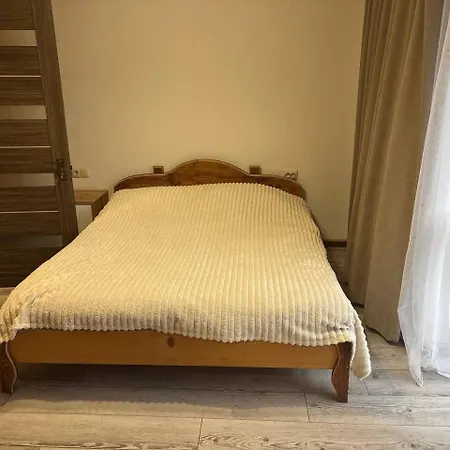 Trostjn House * Slavske